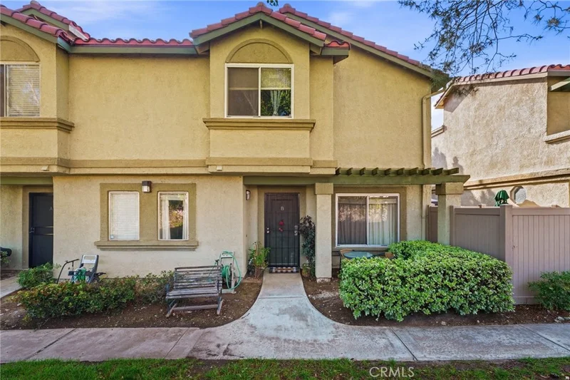 8439 Sunset Trail B