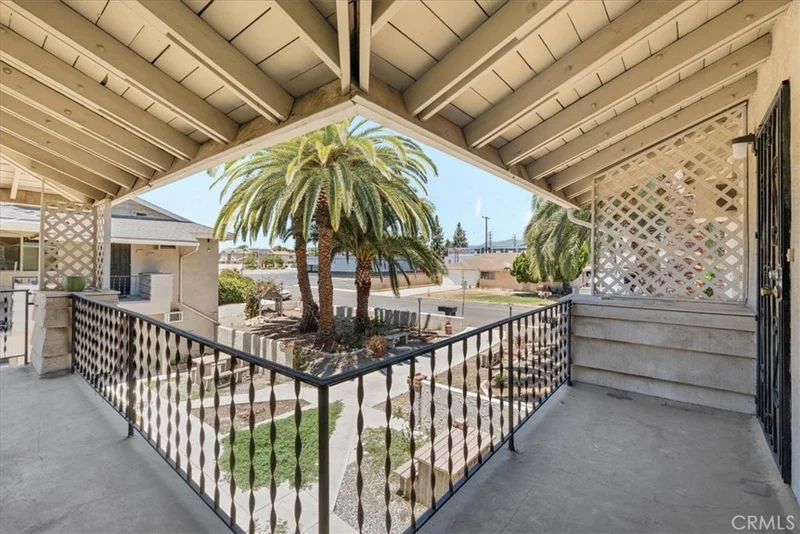 5351 Maitland Ave., Unit 3 Street photo 2