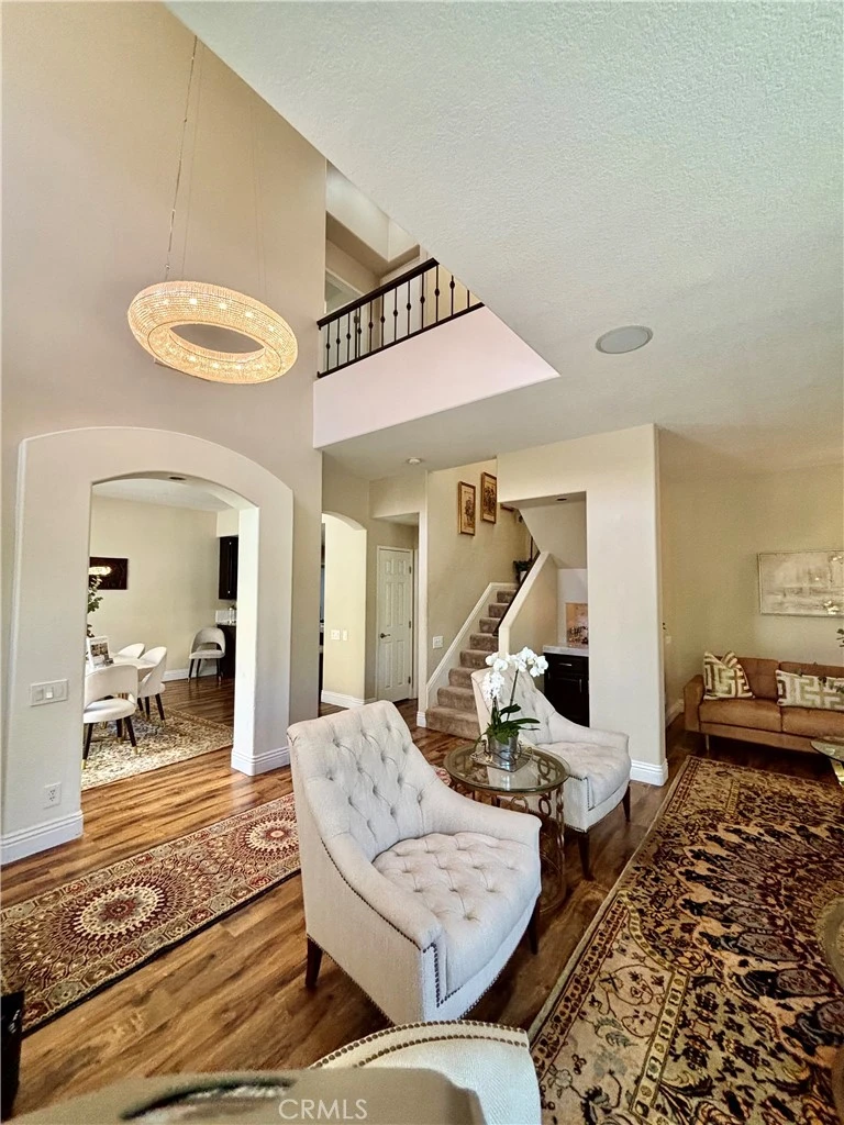 Interior 4