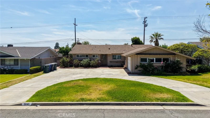 5041 Ridglea Avenue photo 2