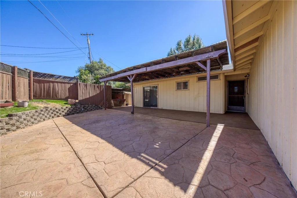 Interior 4