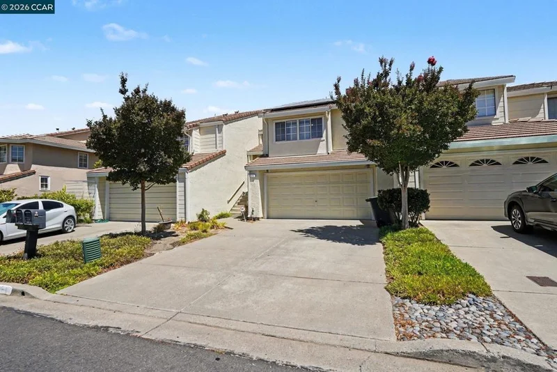 Photo 2 of 5251 Pebble Glen Dr