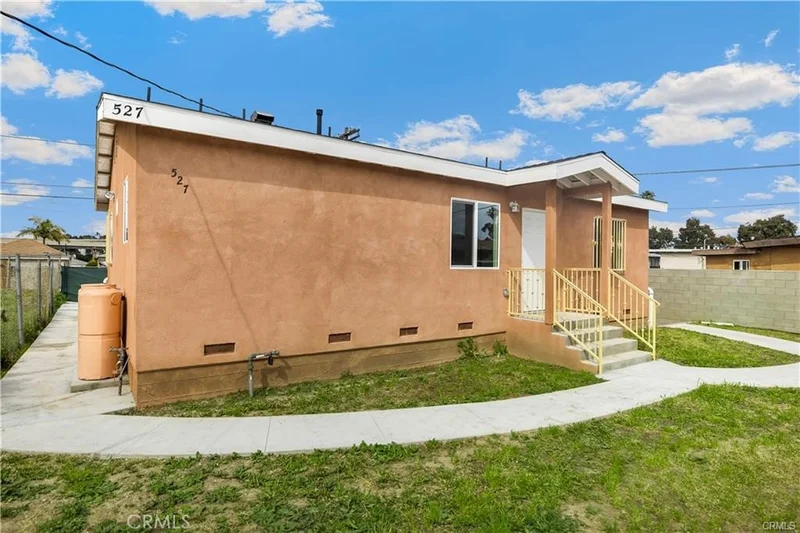 527 W 119th, Los Angeles, CA 90044