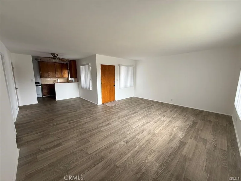 425 Allen Avenue D photo 2