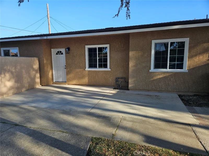 1401 S Rosewood 3, Santa Ana, CA 92707