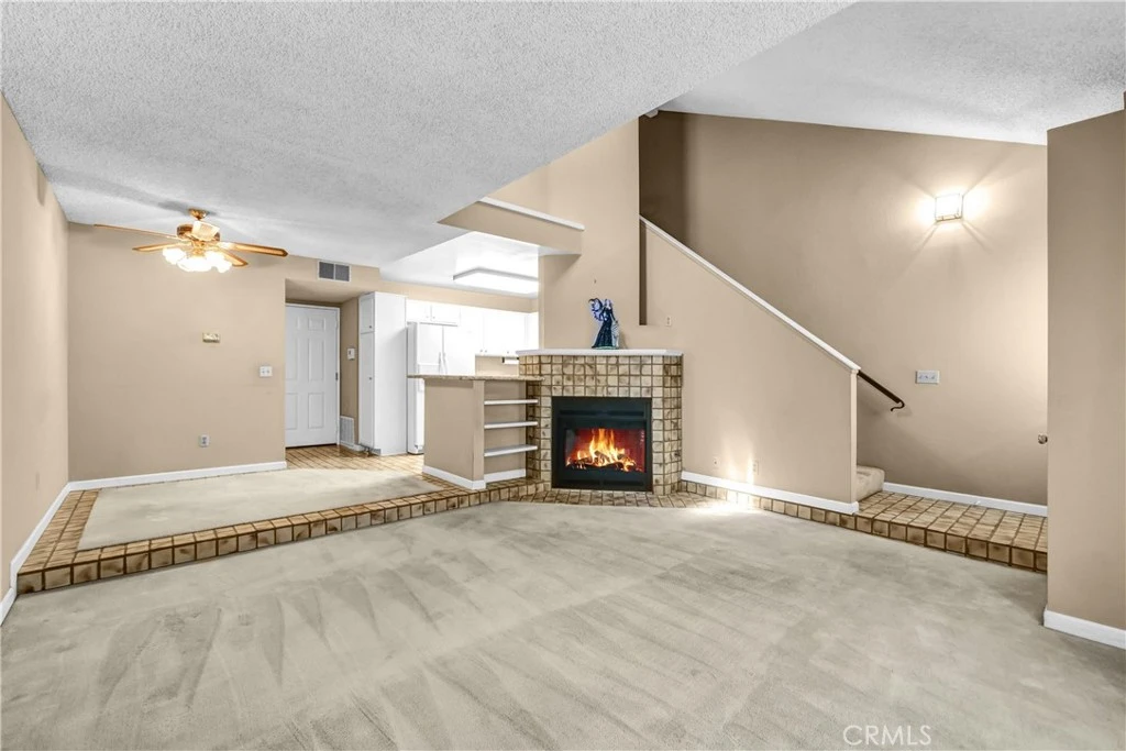 Interior 4