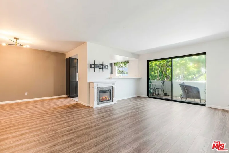 5000 S Centinela Avenue 344