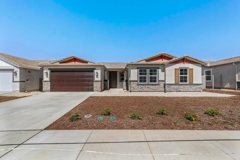 3501 Foxley Dr, Escondido, CA 92027