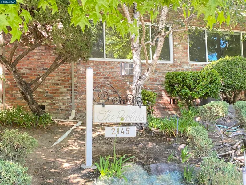 2145 Donald Dr, Moraga, CA 94556
