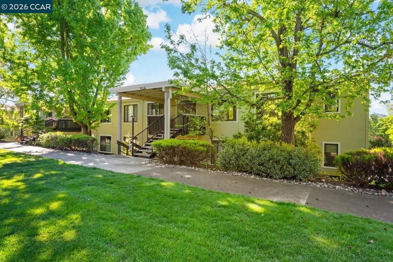 2741 Golden Rain Rd 7