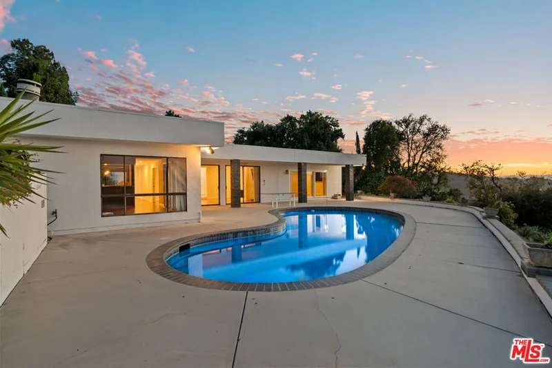 3329 Dona Rosa Drive