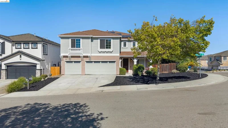 5375 Rockrose Way photo 2