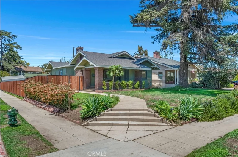 103 N Harvard