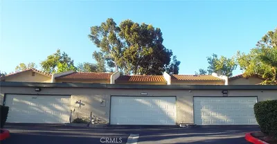 1464 Camelot Drive photo 2