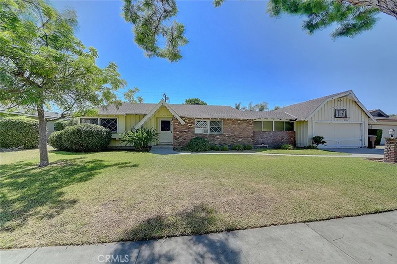 811 S Ramblewood Drive, Anaheim, CA 92804