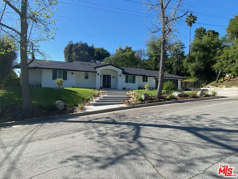 5015 Redwillow Lane