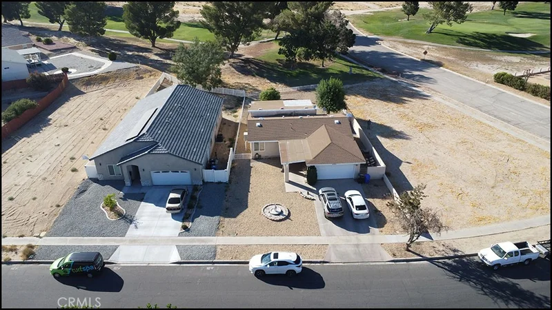 Photo 2 of 27400 Cloverleaf Lane