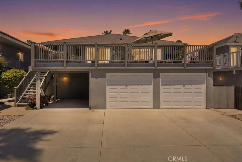 Photo 2 of 2558 Seahorse Avenue