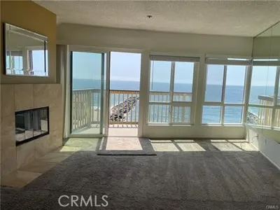 625 Esplanade 23 photo 2