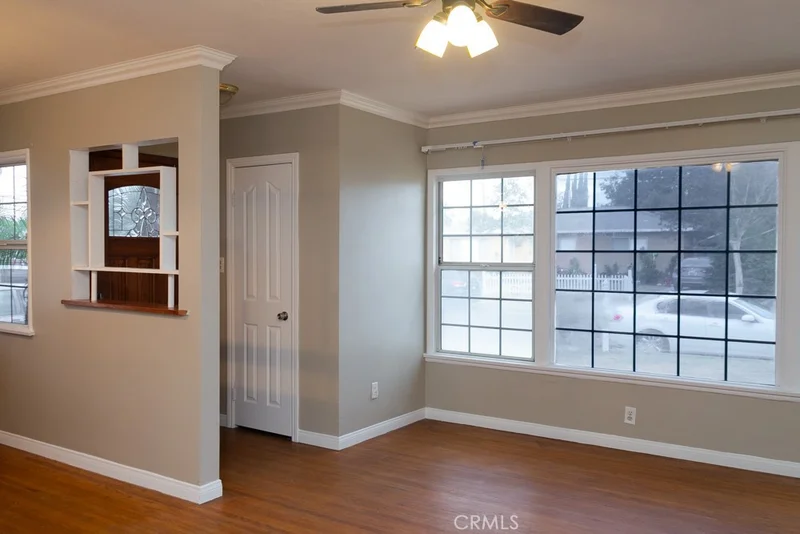 2839 N F Street photo 2