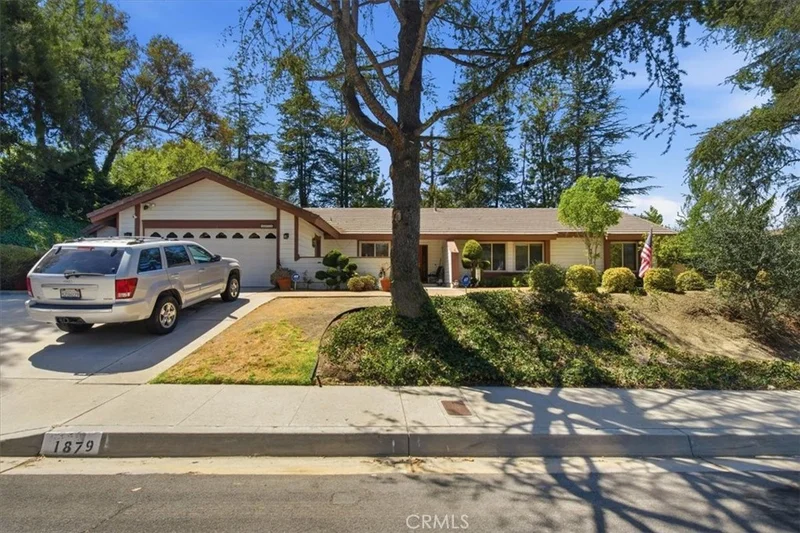 1879 Marian
