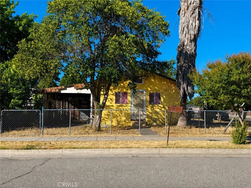 209 12th, Madera, CA 93638