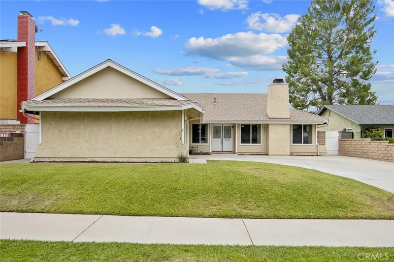 Photo 2 of 20862 Alaminos Drive