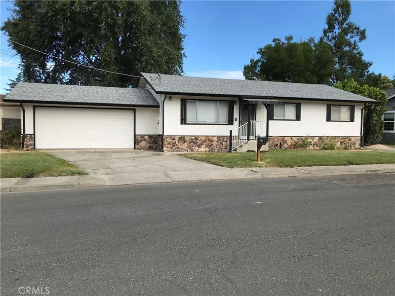 2017 Ashe Street, Lakeport, CA 95453