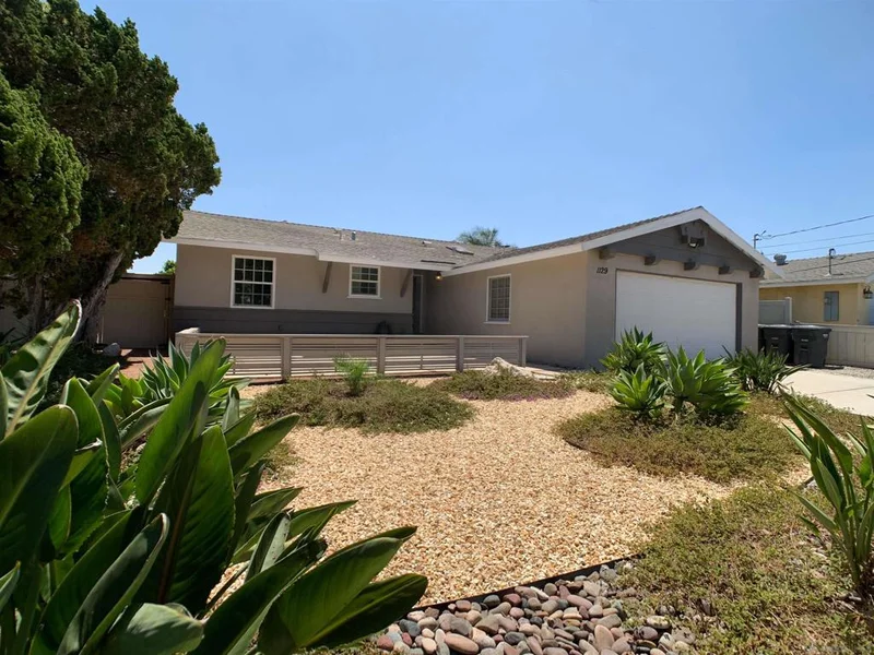 1129 Finch