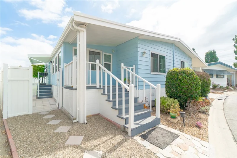 3595 Santa Fe #36