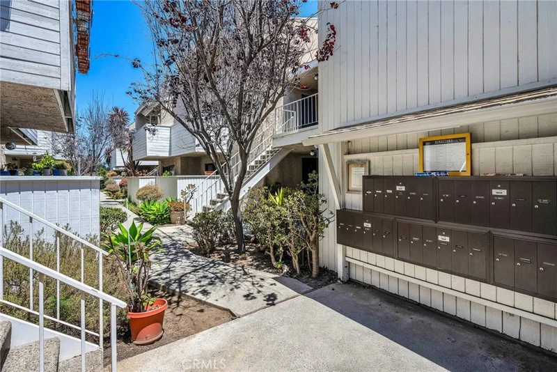 10521 National Blvd. 213 photo 2
