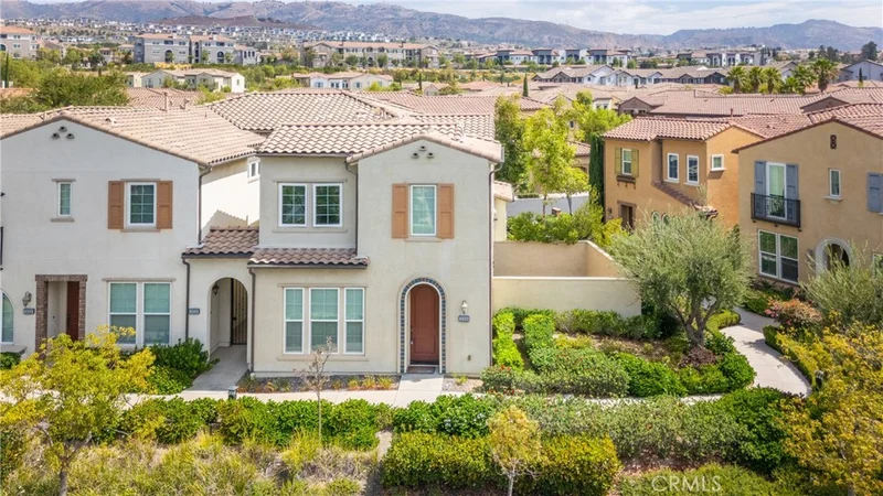 20328 Paseo Las Olivas, Porter Ranch, CA 91326
