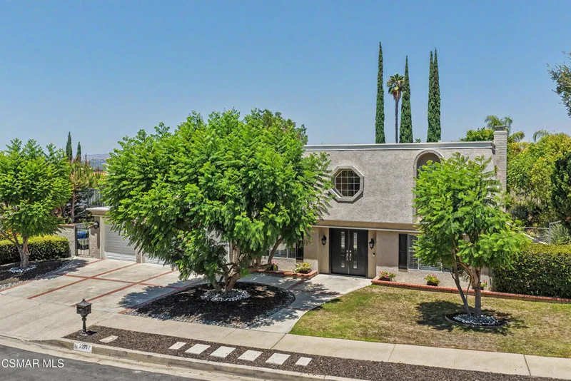 22777 Brenford Street