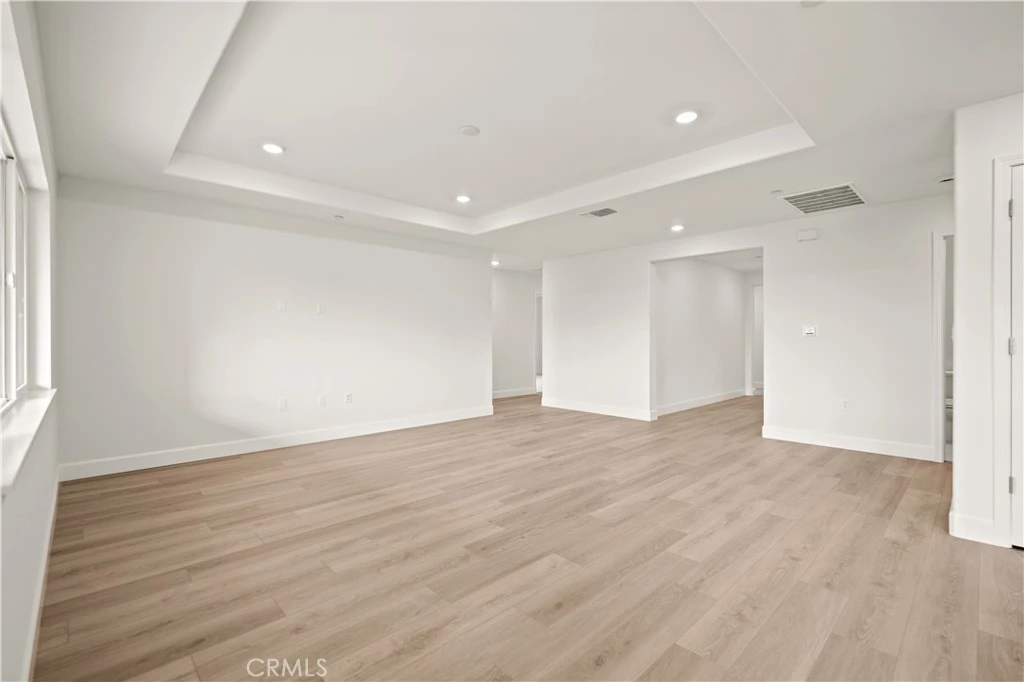 Interior 4