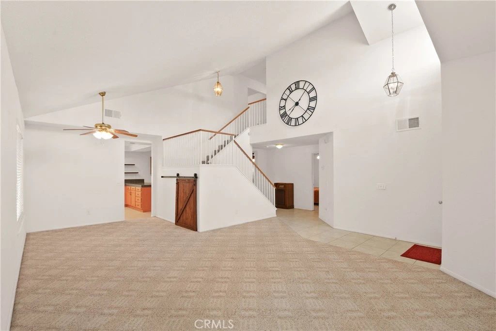 Interior 3
