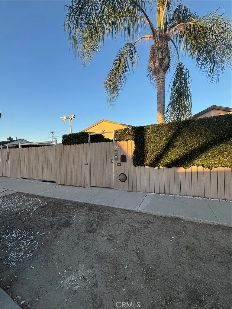 6250 Aura Avenue