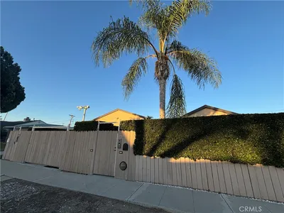 6250 Aura Avenue photo 2