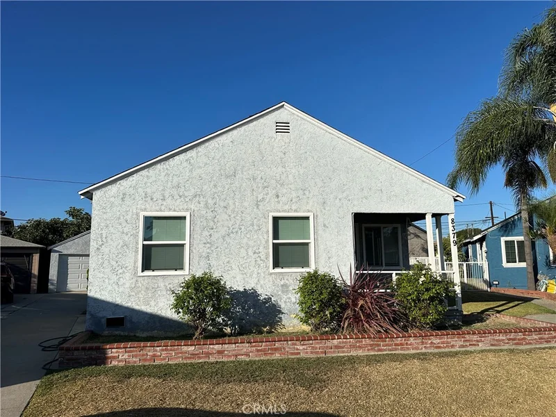 8379 La Villa Street