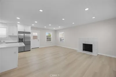 15511 Avery photo 2