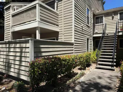 103 Eastridge Dr