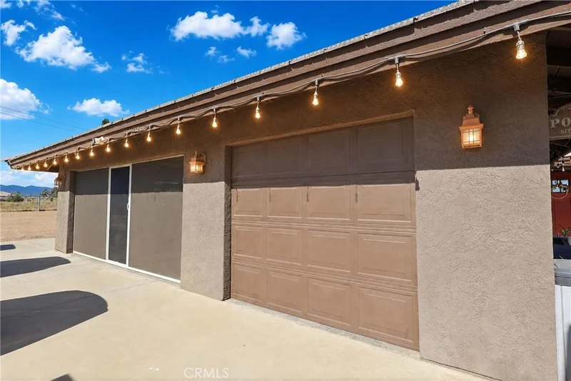 Photo 2 of 6738 Tamarisk Avenue