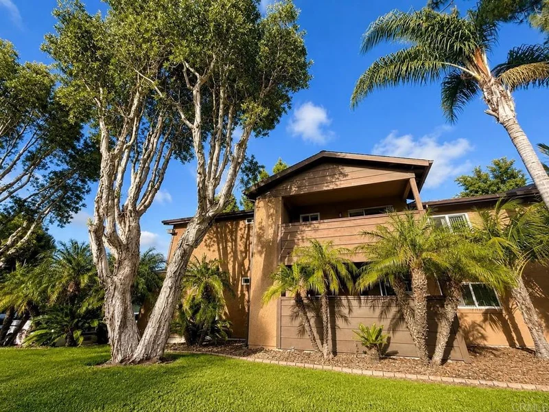  502 Calle Montecito 18