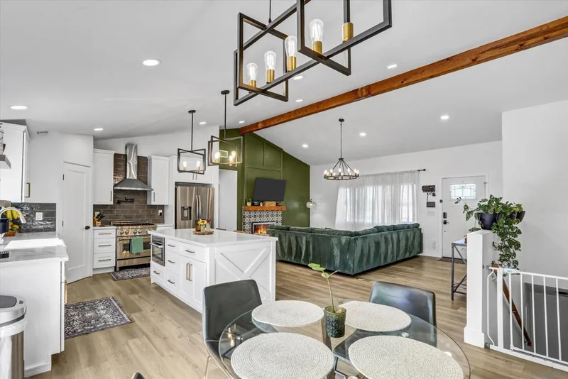 9861 Bon Vue Drive