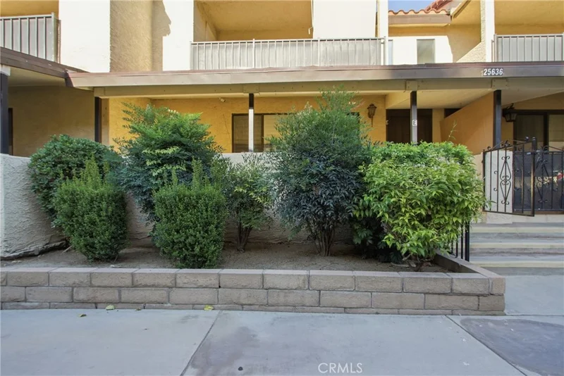 25636 Sharp Dr E photo 2