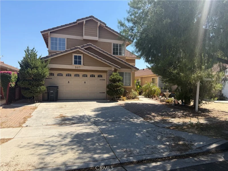 507 Coudures Way photo 2