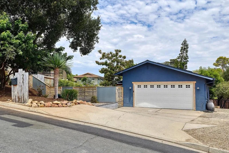 906 Alta Vista, Vista, CA 92084