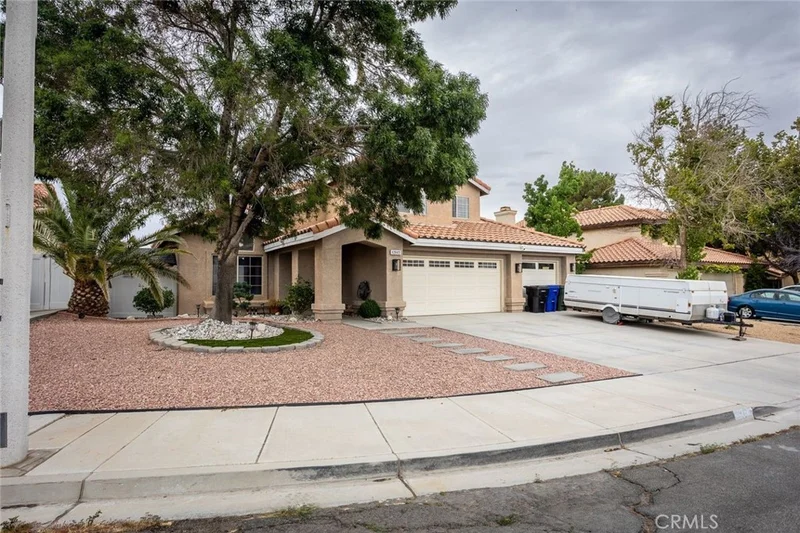 12142 Nugget Avenue photo 2