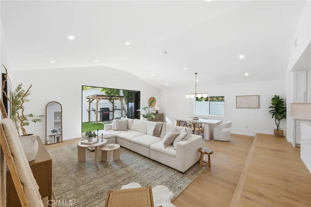 Interior 2
