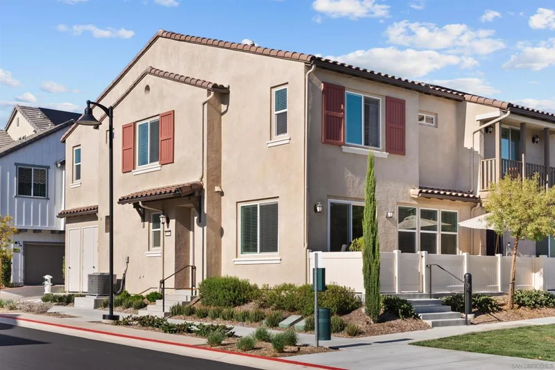 Photo 2 of 39392 Corvina Ln