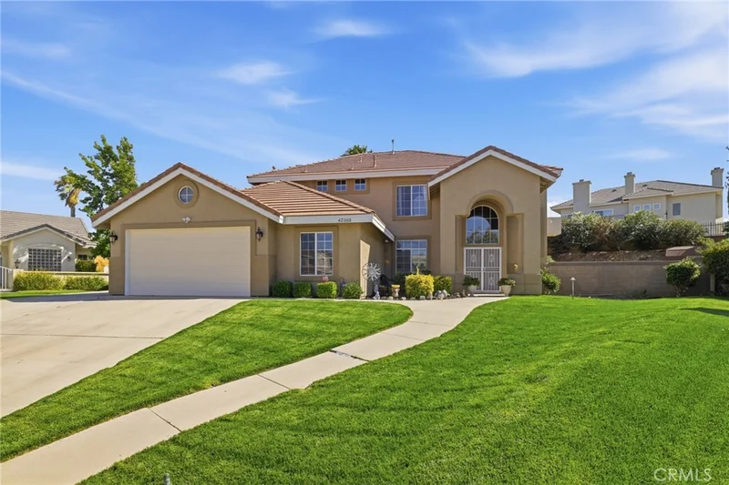 42103 Desert Hill Drive